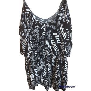 Arizona Jeans Company Women's Aztec Romper Size L